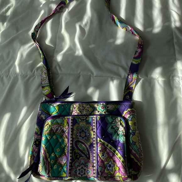 super cute vera bradley crossbody bag! - Picture 1 of 6